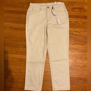 NEW WITH TAGS NICOLE MILLER NEW YORK STRETCH IVORY JEANS SZ 10 STRAIGHT HIGH RIS
